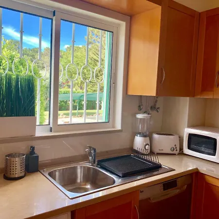 Charming Vilamoura Apartment With Private Garden & Pool Vilamoura