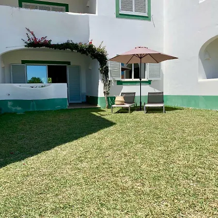 Charming Vilamoura Apartment With Private Garden & Pool *