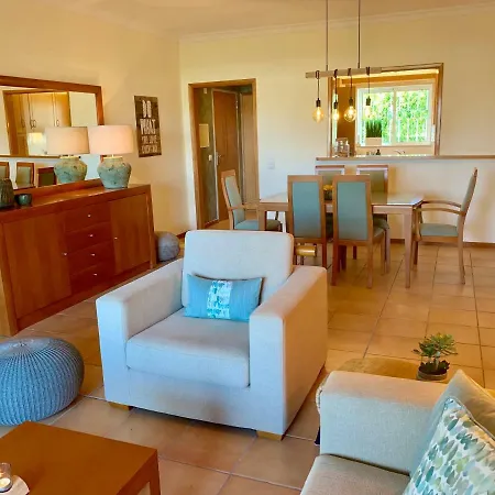 Charming Vilamoura Apartment With Private Garden & Pool Apartman Vilamoura