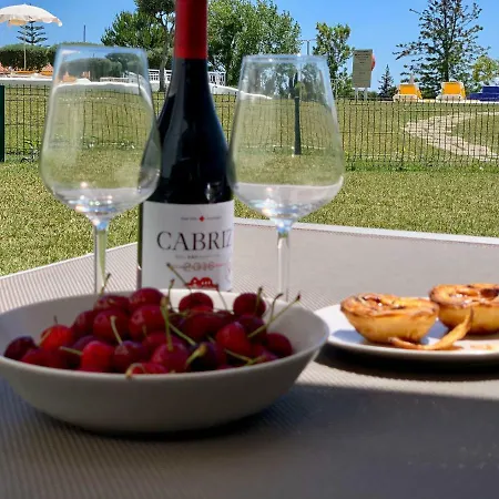 Charming Vilamoura Apartment With Private Garden & Pool Apartman Vilamoura