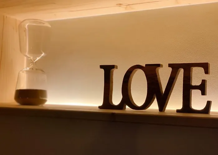 Apartament Charming With Private Garden & Pool *