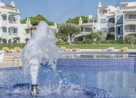 Charming With Private Garden & Pool Apartament