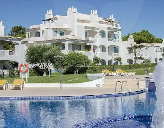 Apartament Charming With Private Garden & Pool Vilamoura