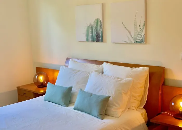 Charming With Private Garden & Pool * 빌라모라