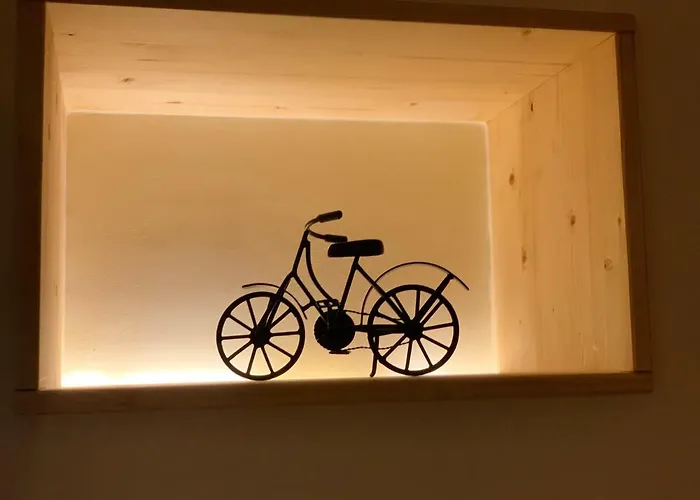 Charming With Private Garden & Pool