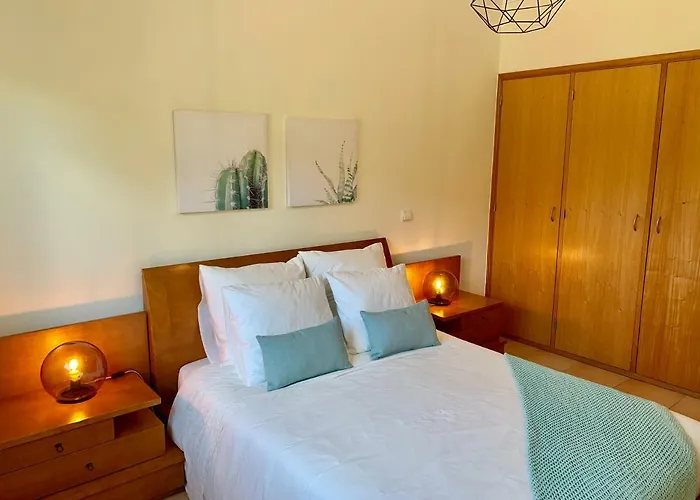 Apartament Charming With Private Garden & Pool Vilamoura