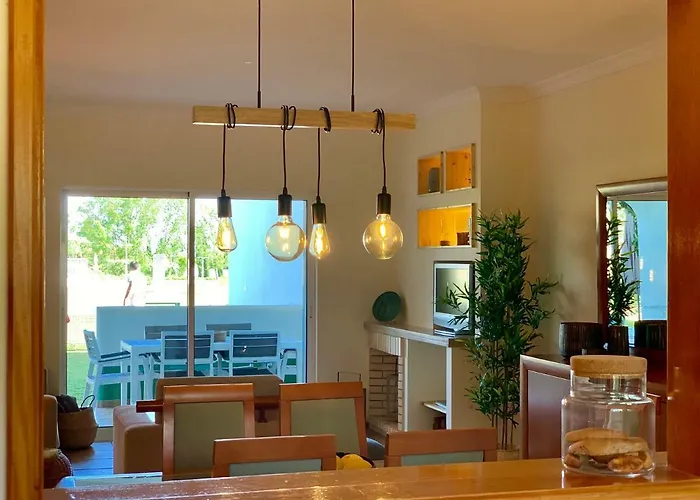 Charming With Private Garden & Pool * Vilamoura